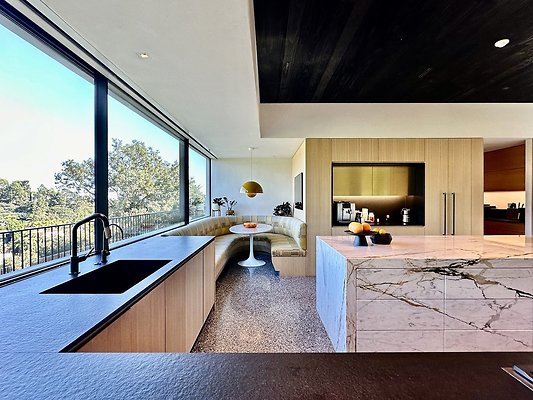 WESTSIDE LOCATIONS 213