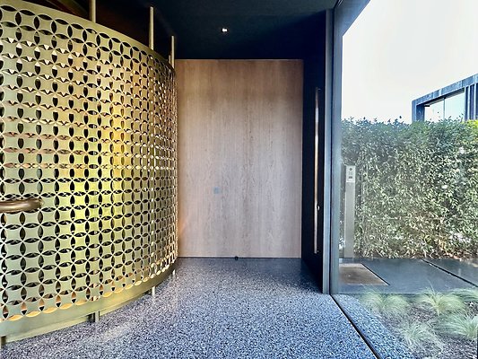 WESTSIDE LOCATIONS 75