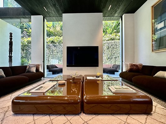 WESTSIDE LOCATIONS 193