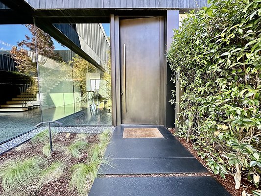 WESTSIDE LOCATIONS 73