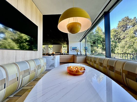 WESTSIDE LOCATIONS 229