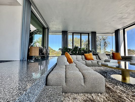 WESTSIDE LOCATIONS 142