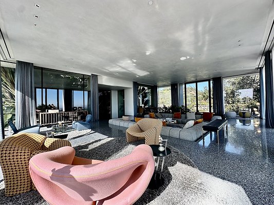 WESTSIDE LOCATIONS 135