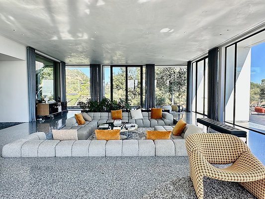 WESTSIDE LOCATIONS 134