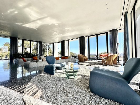 WESTSIDE LOCATIONS 133