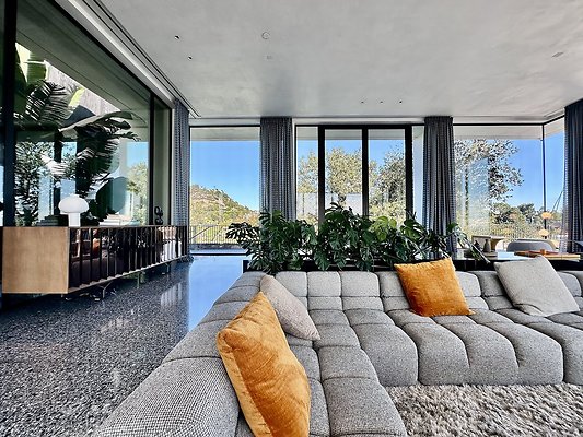 WESTSIDE LOCATIONS 151