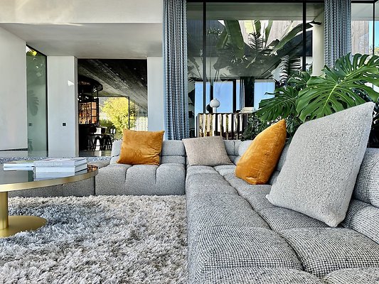 WESTSIDE LOCATIONS 147