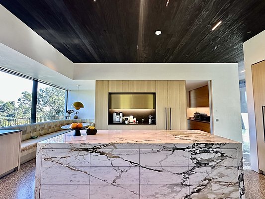 WESTSIDE LOCATIONS 211