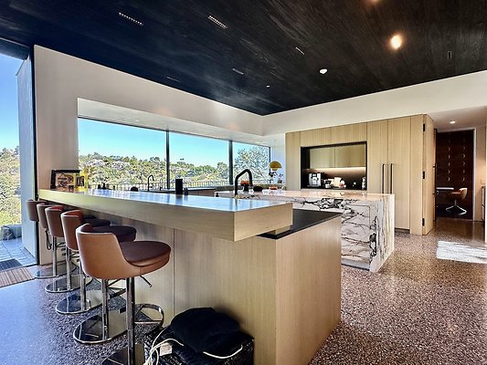 WESTSIDE LOCATIONS 210