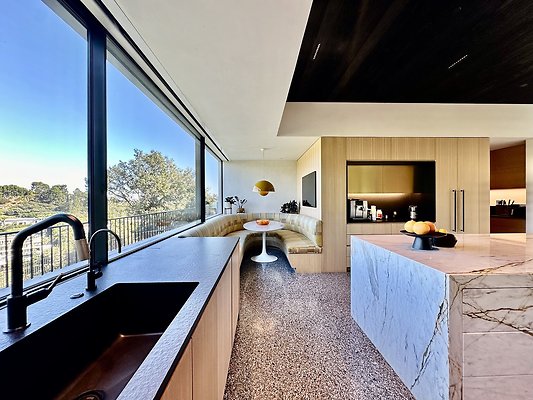 WESTSIDE LOCATIONS 223