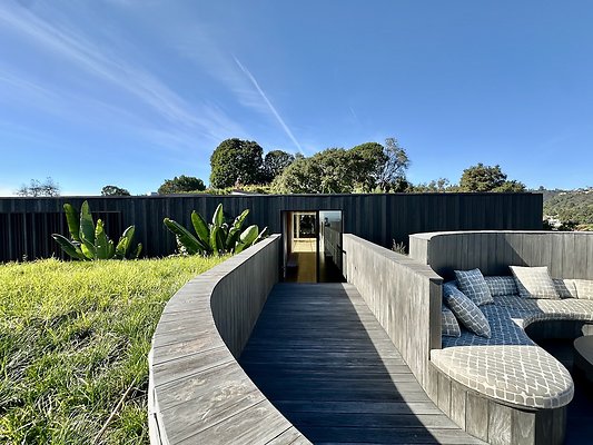 WESTSIDE LOCATIONS 272