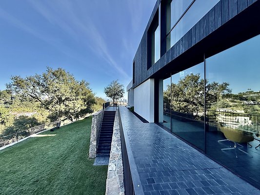 WESTSIDE LOCATIONS 466