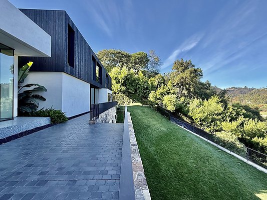 WESTSIDE LOCATIONS 465