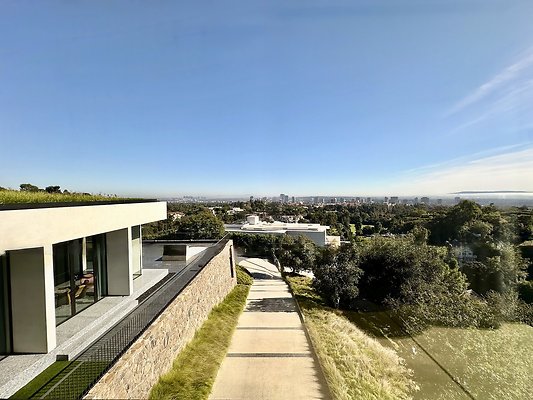 WESTSIDE LOCATIONS 284