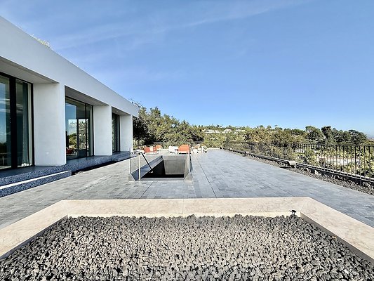 WESTSIDE LOCATIONS 407