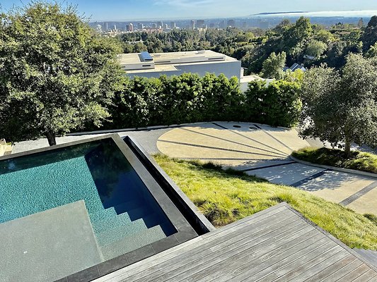 WESTSIDE LOCATIONS 413