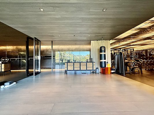 WESTSIDE LOCATIONS 387