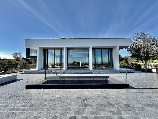 WESTSIDE LOCATIONS 403