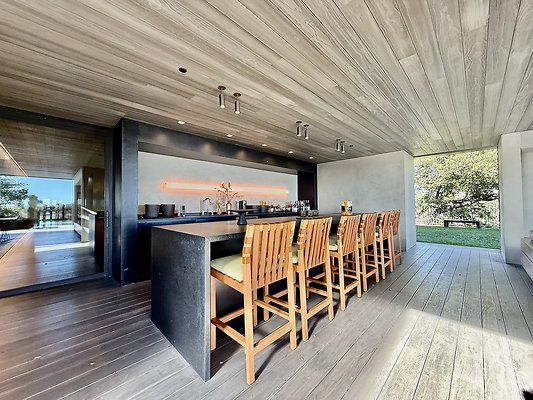 WESTSIDE LOCATIONS 427