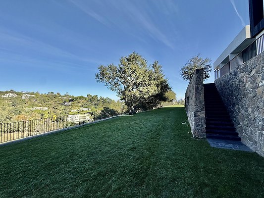 WESTSIDE LOCATIONS 484