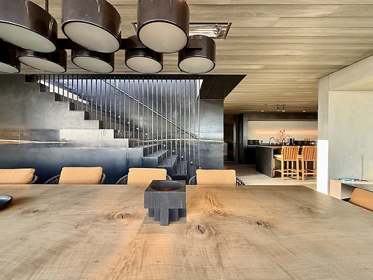 WESTSIDE LOCATIONS 447