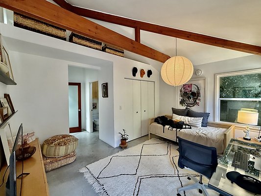 WESTSIDE LOCATIONS 113