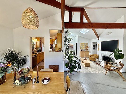 WESTSIDE LOCATIONS 89