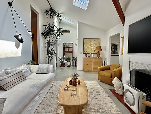 WESTSIDE LOCATIONS 73