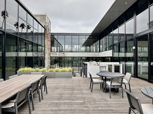 WESTSIDE LOCATIONS 176