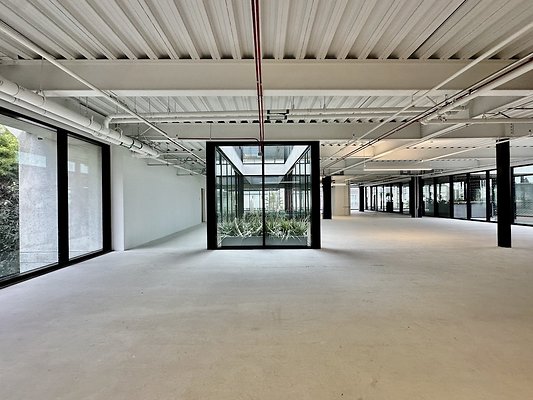 WESTSIDE LOCATIONS 142