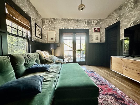 WESTSIDE LOCATIONS 26