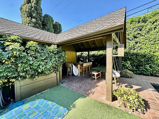 WESTSIDE LOCATIONS 74