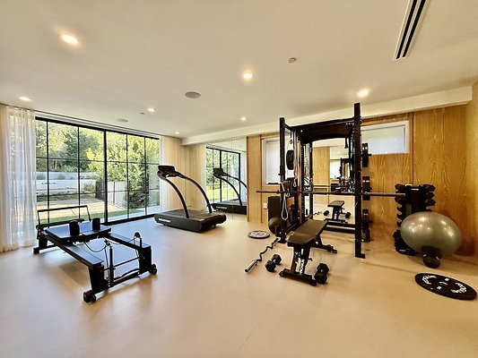 WESTSIDE LOCATIONS 100