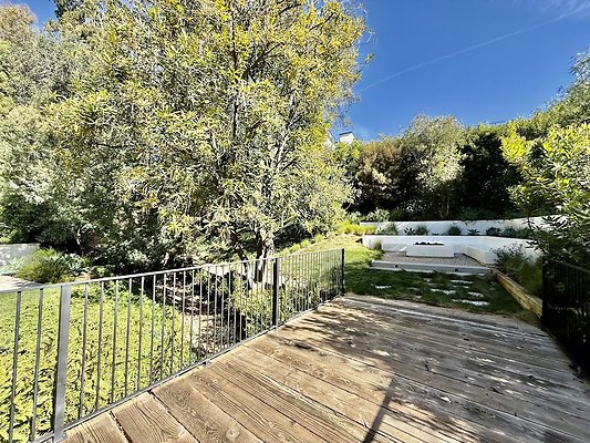 WESTSIDE LOCATIONS 109