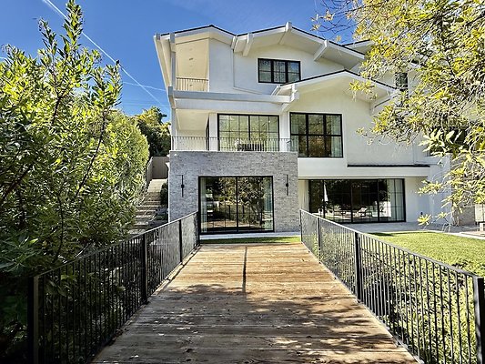 WESTSIDE LOCATIONS 107