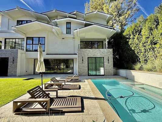 WESTSIDE LOCATIONS 105