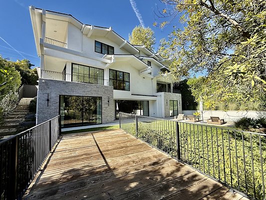 WESTSIDE LOCATIONS 106