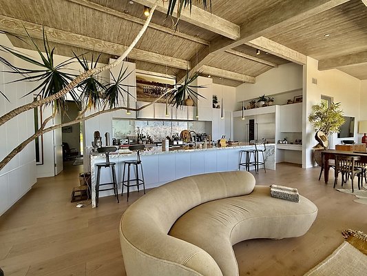 WESTSIDE LOCATIONS 132