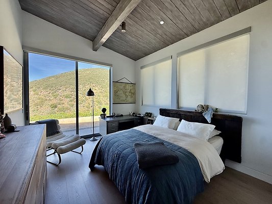 WESTSIDE LOCATIONS 152