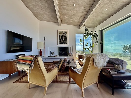 WESTSIDE LOCATIONS 105