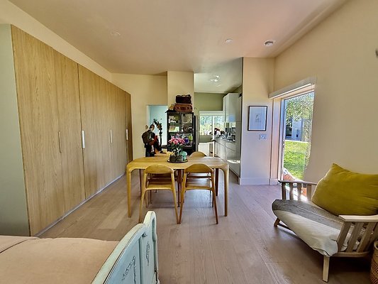 WESTSIDE LOCATIONS 200