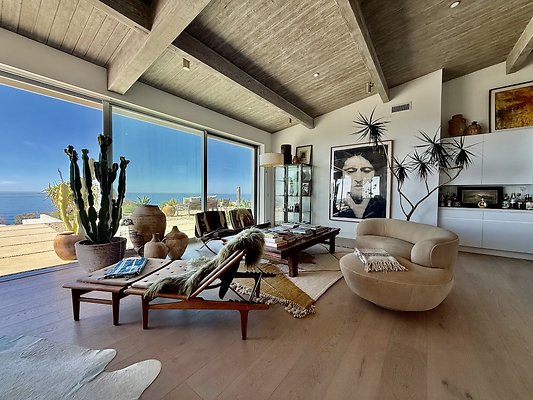 WESTSIDE LOCATIONS 121