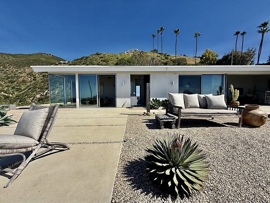 WESTSIDE LOCATIONS 185