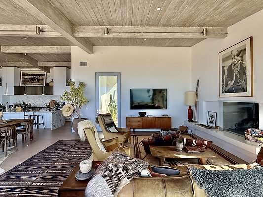 WESTSIDE LOCATIONS 104