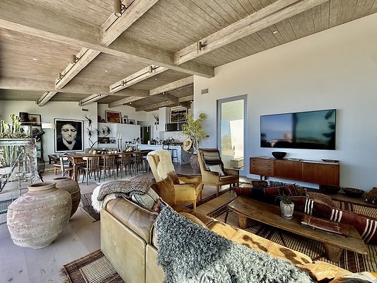 WESTSIDE LOCATIONS 112