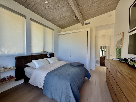 WESTSIDE LOCATIONS 153