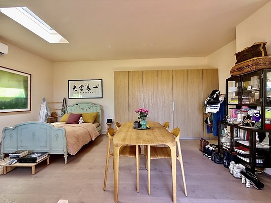 WESTSIDE LOCATIONS 196