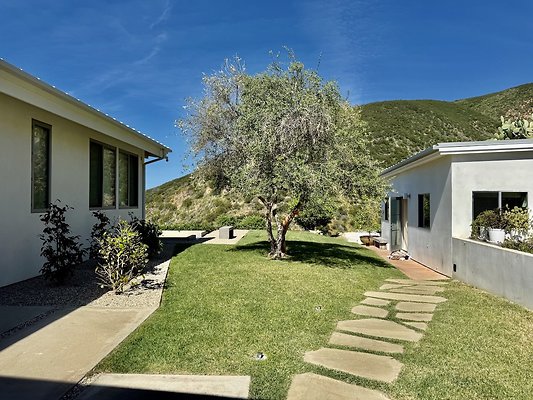 WESTSIDE LOCATIONS 194