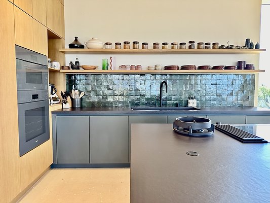 WESTSIDE LOCATIONS 156