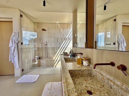 WESTSIDE LOCATIONS 209